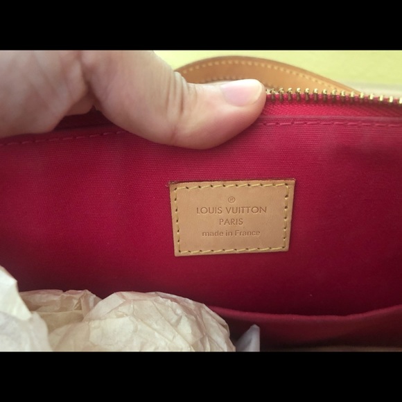 Louis Vuitton Vernis Bellevue PM - Picture 5 of 5